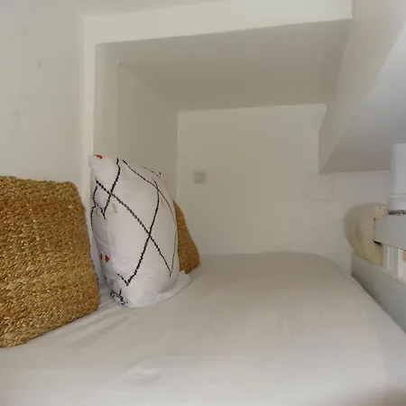 Appartamento Superb Tiny House In Heart Of 1st!