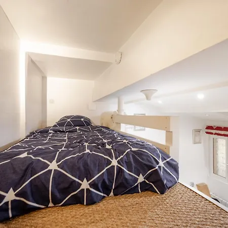 Superb Tiny House In Heart Of 1st! Appartamento Parigi