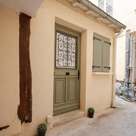 Appartamento Superb Tiny House In Heart Of 1st! *