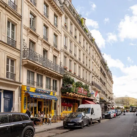 Superb Tiny House In Heart Of 1st! Parigi