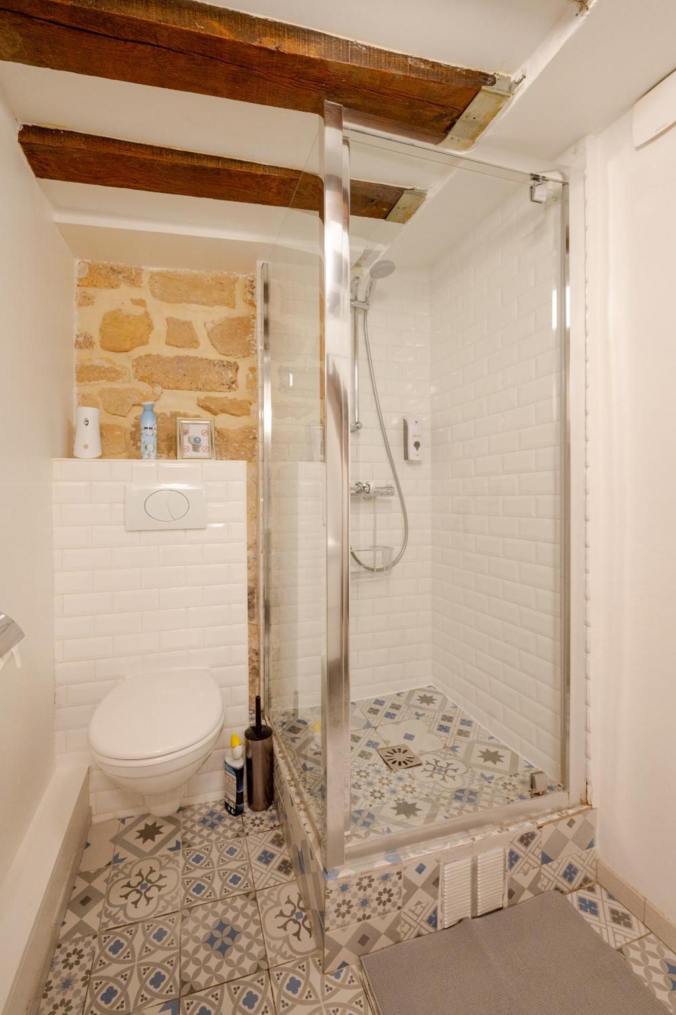 Superb Tiny House In Heart Of 1st! Appartamento Parigi