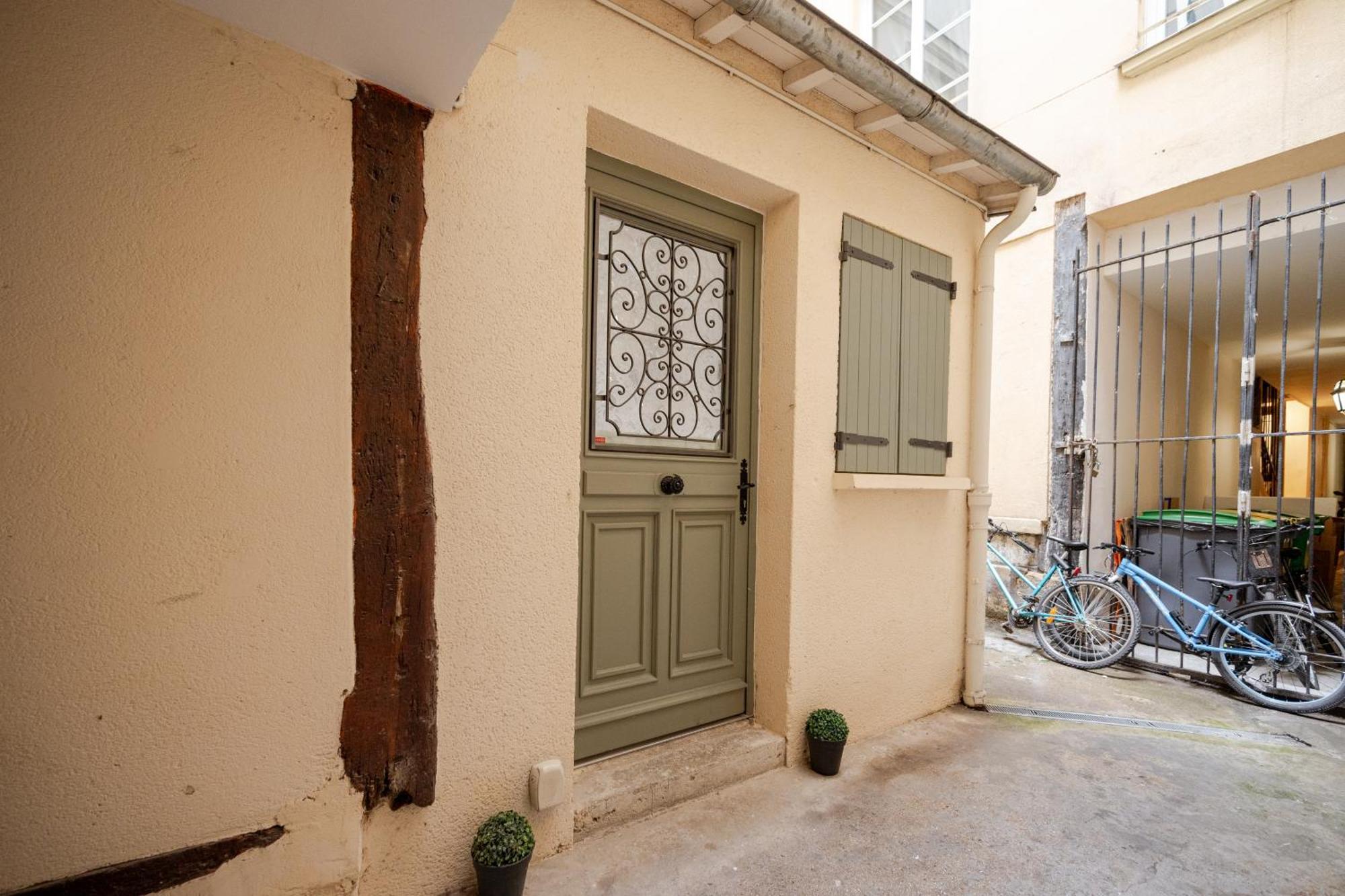 Appartamento Superb Tiny House In Heart Of 1st! *