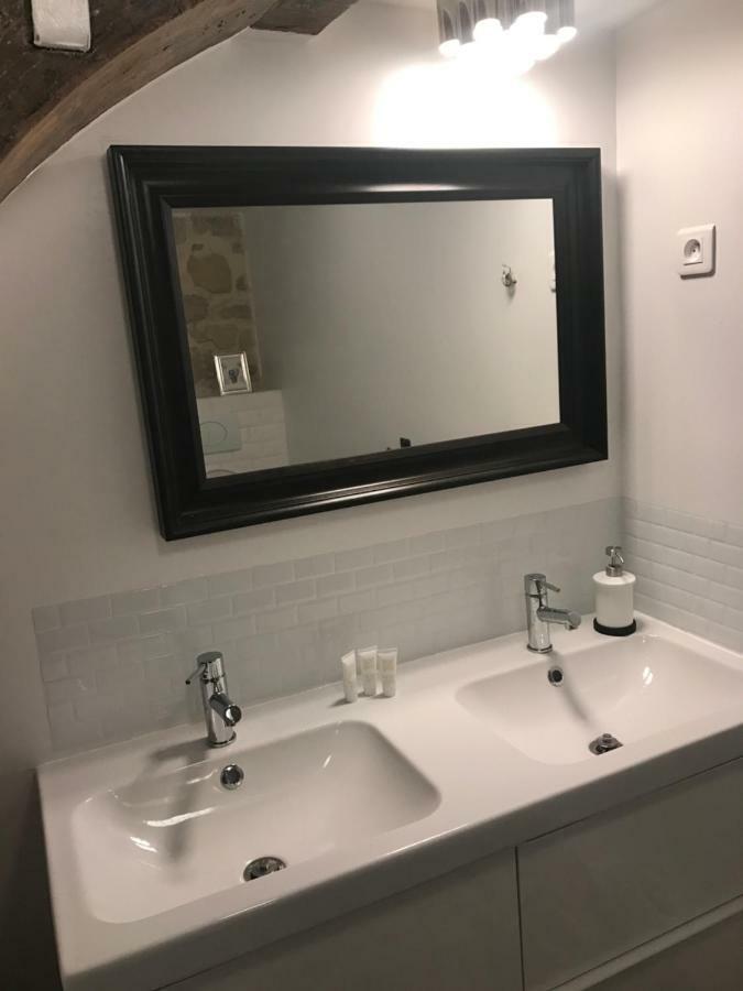 Superb Tiny House In Heart Of 1st! * Parigi